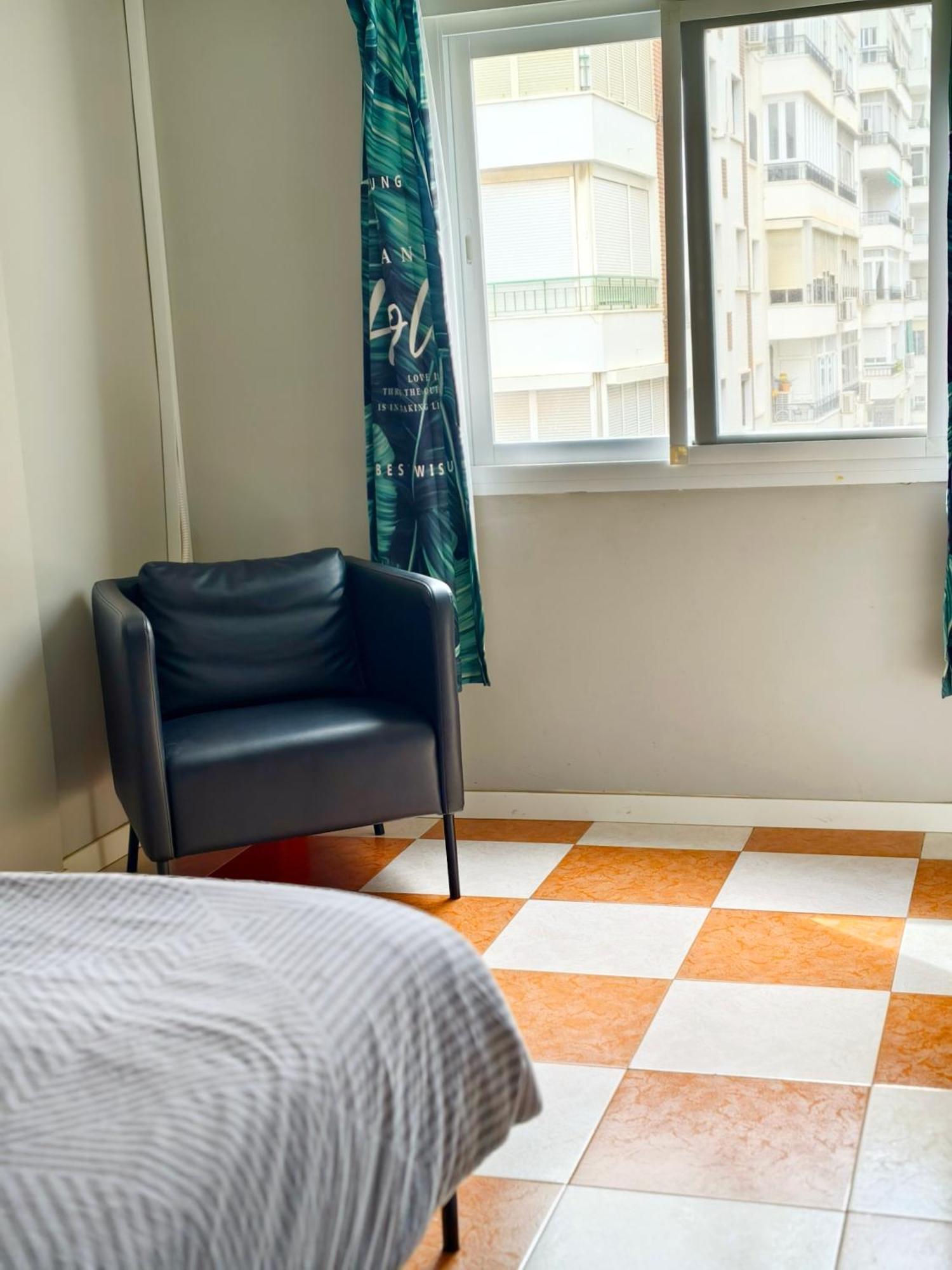 Apartamento Cerca Del Centro 2 Малага Экстерьер фото